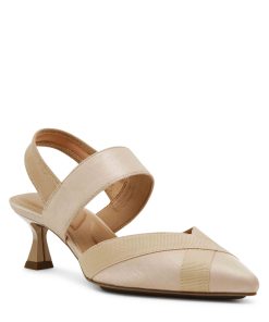 Islander Kitten Heel